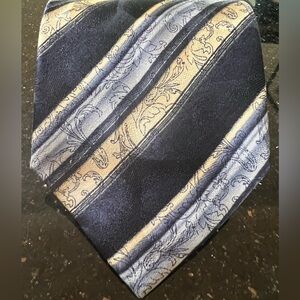 Makise Handmade Blue Diagonal Striped Tie